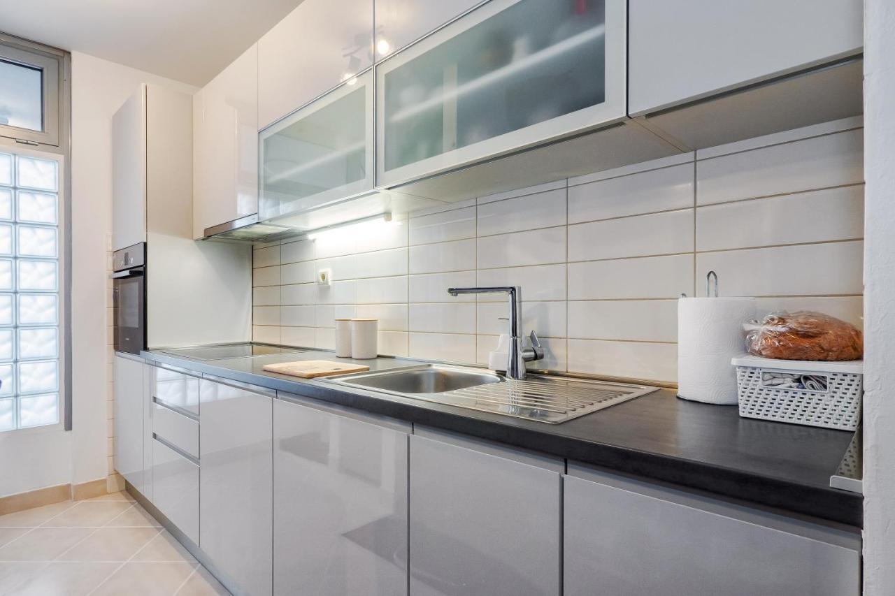 Airy 2-Br Apt W/ Open Layout & Modern Design Διαμέρισμα Σπλιτ Εξωτερικό φωτογραφία
