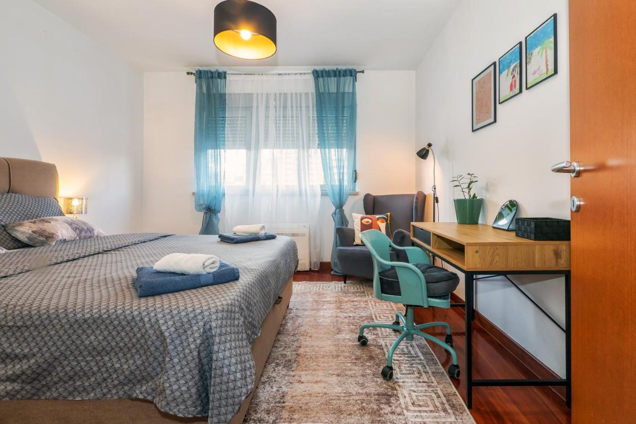 Airy 2-Br Apt W/ Open Layout & Modern Design Διαμέρισμα Σπλιτ Εξωτερικό φωτογραφία