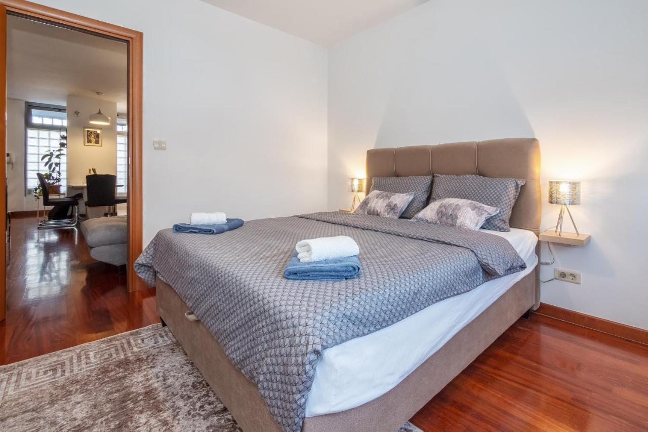 Airy 2-Br Apt W/ Open Layout & Modern Design Διαμέρισμα Σπλιτ Εξωτερικό φωτογραφία