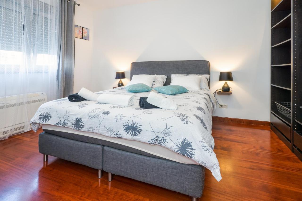 Airy 2-Br Apt W/ Open Layout & Modern Design Διαμέρισμα Σπλιτ Εξωτερικό φωτογραφία
