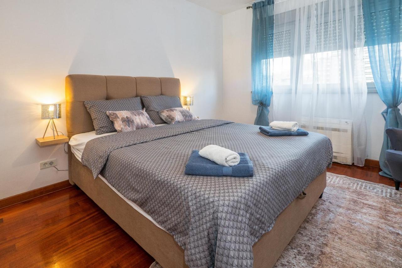 Airy 2-Br Apt W/ Open Layout & Modern Design Διαμέρισμα Σπλιτ Εξωτερικό φωτογραφία