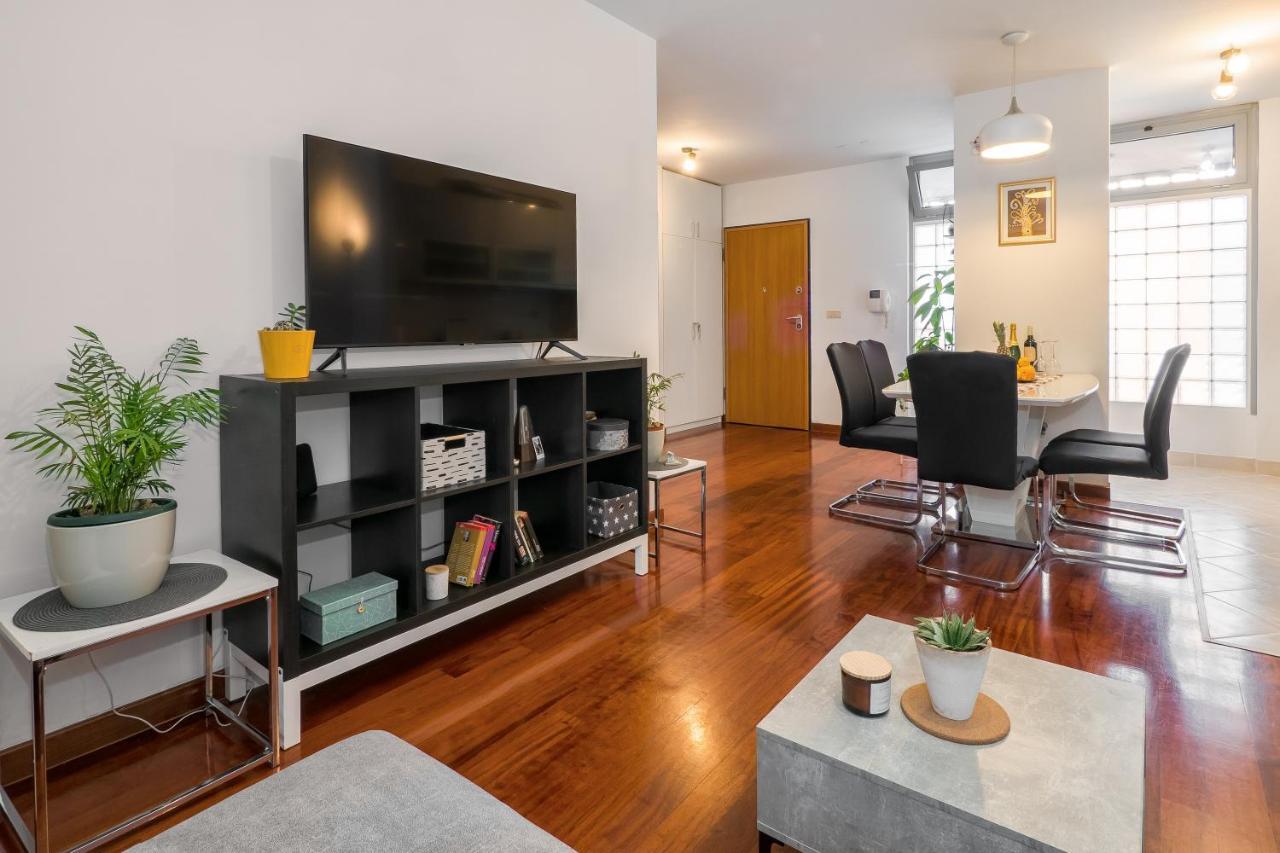 Airy 2-Br Apt W/ Open Layout & Modern Design Διαμέρισμα Σπλιτ Εξωτερικό φωτογραφία