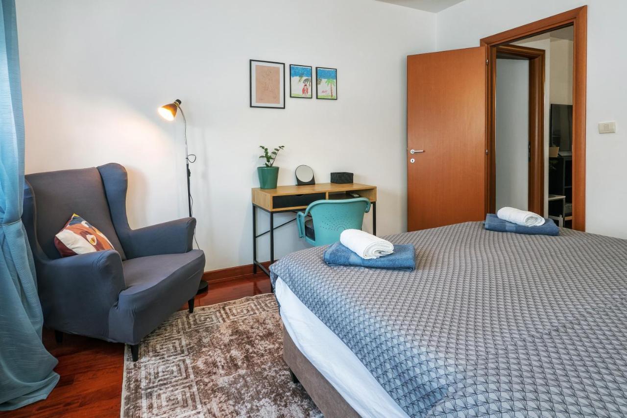 Airy 2-Br Apt W/ Open Layout & Modern Design Διαμέρισμα Σπλιτ Εξωτερικό φωτογραφία